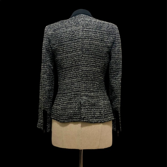 Zara Tweed Blazer - Picture 2 of 8